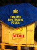 Swedish-diplomatic-pouch.jpg